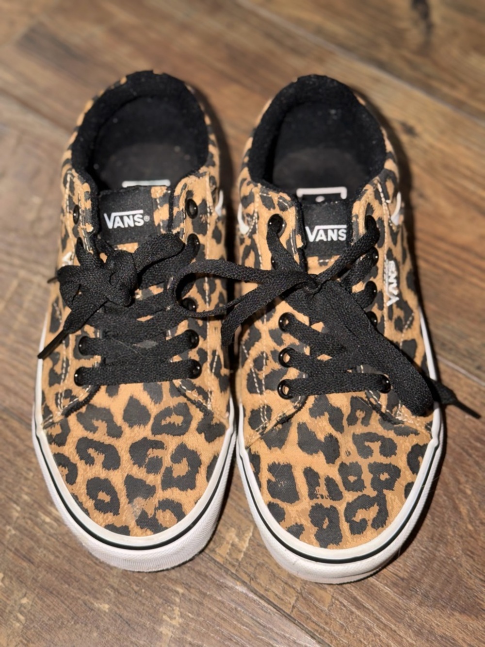 womens 7.5 vans seldan leopard print